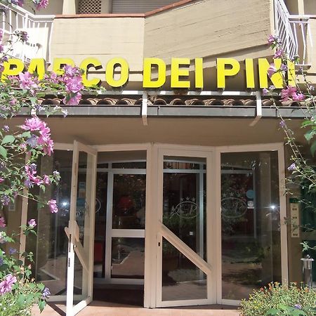 Hotel Parco Dei Pini - 100Mt Dal Mare Follonica Εξωτερικό φωτογραφία