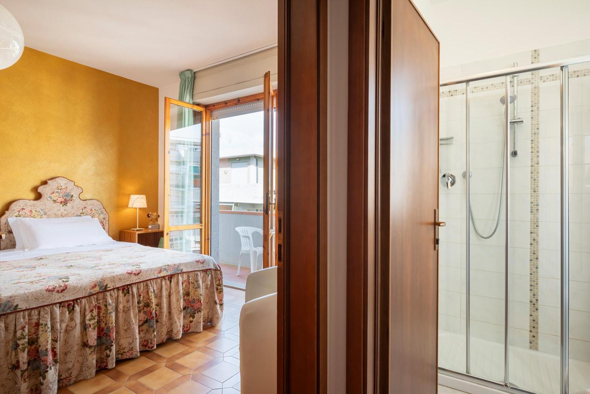 Hotel Parco Dei Pini - 100Mt Dal Mare Follonica Εξωτερικό φωτογραφία